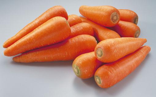 吃胡蘿蔔能夠預防手腳脫皮