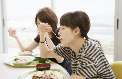 白領晚餐不宜吃紅薯 養生保健一日三餐怎麼吃？