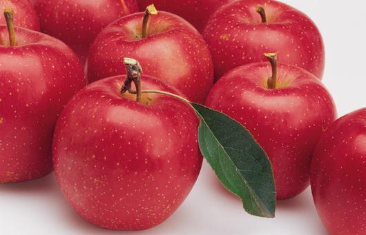 喝蘋果的好處-吃蘋果需要注意什麼？