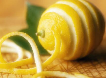 檸檬皮有什麼作用？檸檬皮清潔廚房妙用多