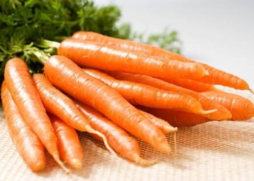 生吃胡蘿蔔很難吸收胡蘿蔔素-胡蘿蔔正確吃法