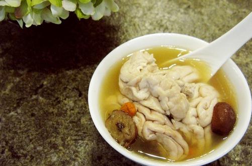兒童益智補腦的湯陰：椰子雞湯的做法