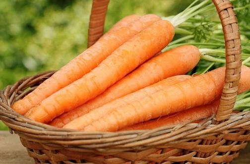 腹瀉能吃胡蘿蔔嗎？常吃胡蘿蔔能預防腹痛腹瀉嗎