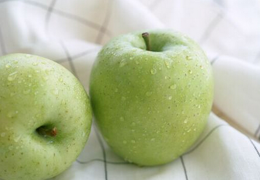 蘋果煮水的做法-蘋果煮水能止腹瀉？