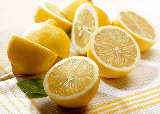 檸檬泡水越濃越好嗎？5個飲食誤區