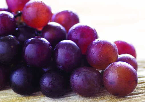 多吃葡萄能緩解關節炎-關節炎怎麼預防