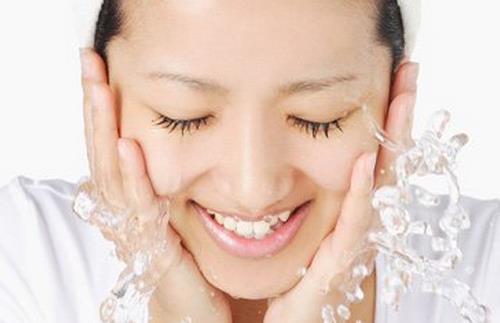 洗臉別太勤 小心油脂分泌更旺盛