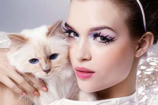 時尚貓眼妝眼線的畫法