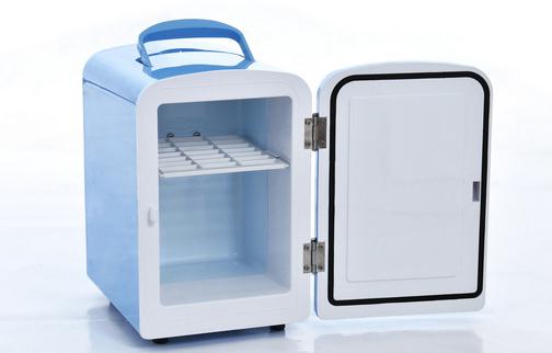 冰箱冷藏室積水應該如何排除？