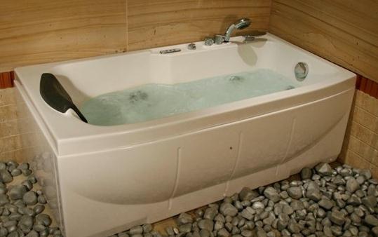 普通浴缸的清潔方法-浴缸的選購知識